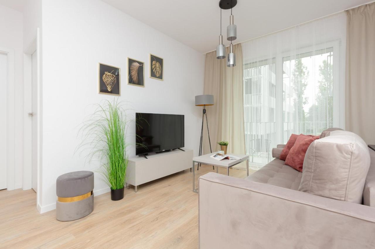 Stacja Wola Apartment Guminska By Noclegi Renters Warsaw Ngoại thất bức ảnh